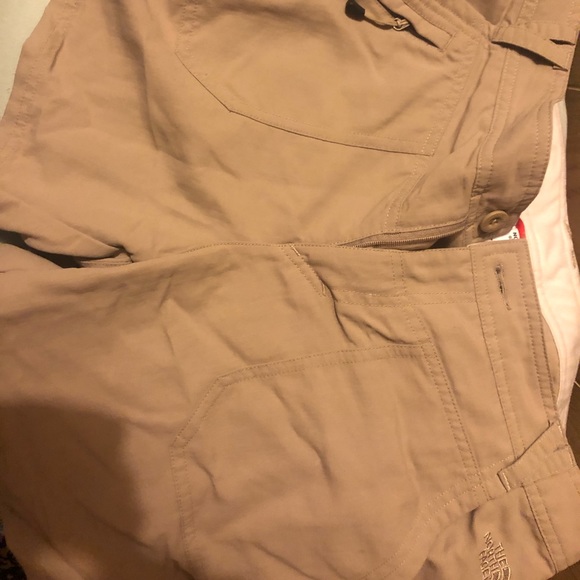 The North face women’s shorts size 10 - Picture 1 of 3